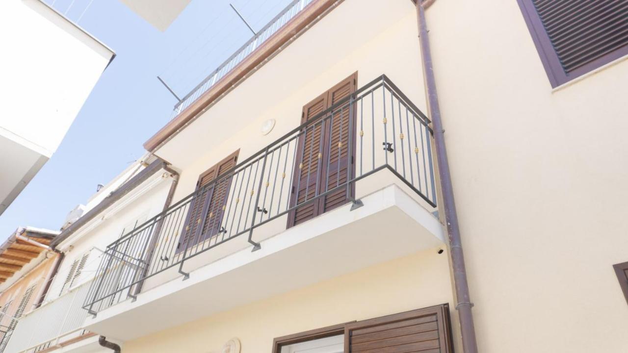Appartamento Casa a mare Mongiove Esterno foto